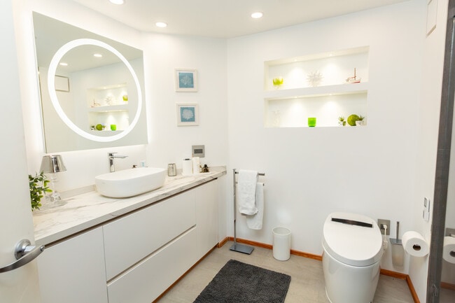 Building Photo - 1800 Washington St