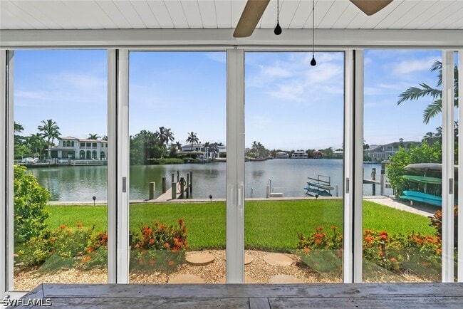 Building Photo - 1910 Gulf Shore Blvd N