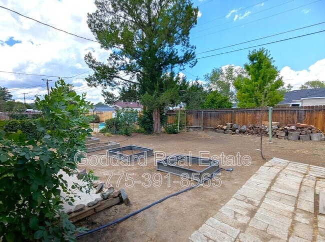 Building Photo - 440 K St