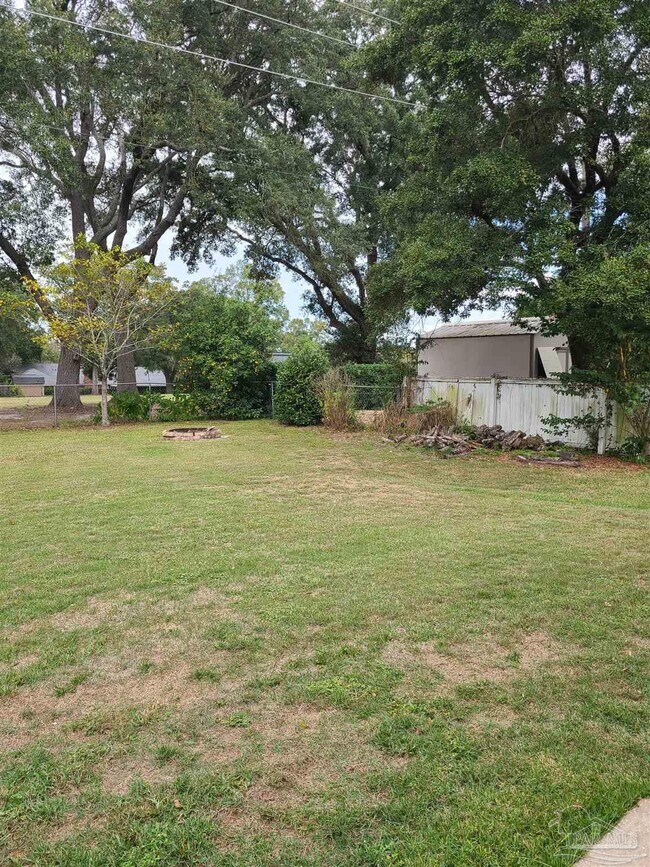 Building Photo - 9007 Autumn Ln