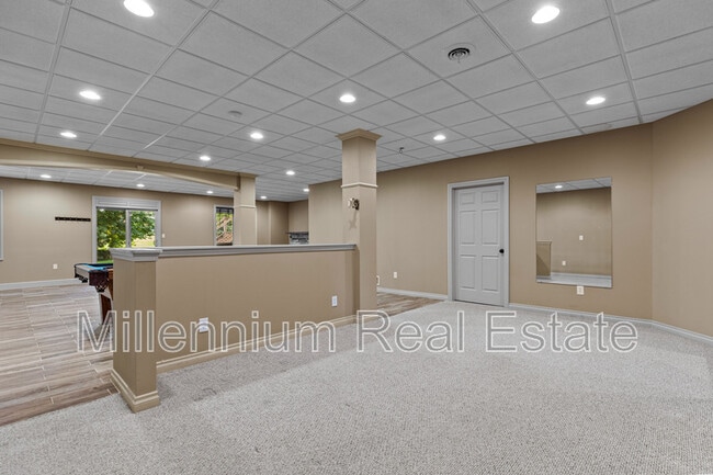 Building Photo - 64121 Turnberry Way