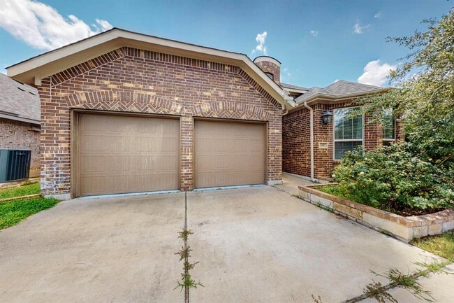 Primary Photo - 188 Fort Cobb Way