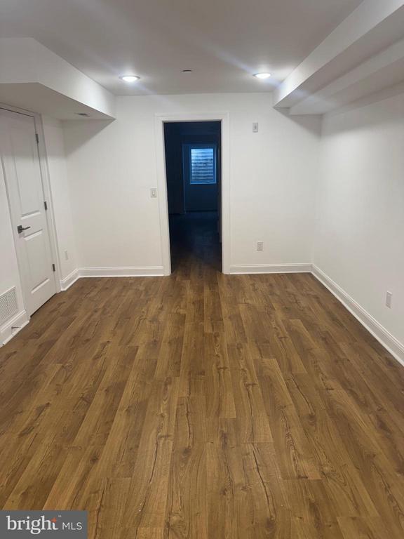 Building Photo - 653 N Preston St