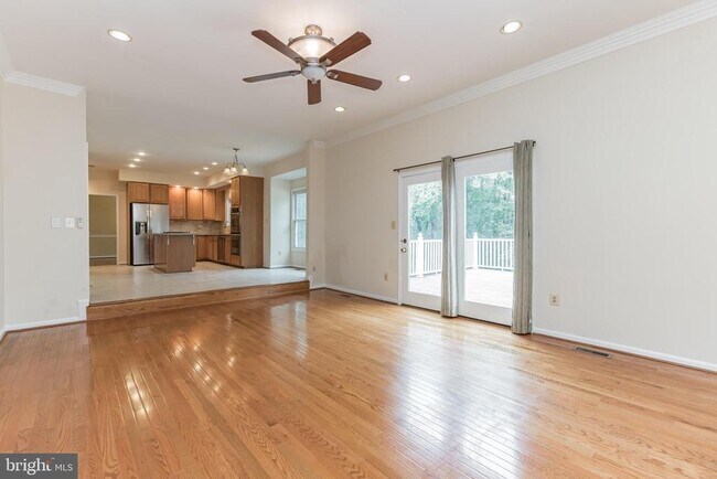 Building Photo - 13907 Willow Tree Dr