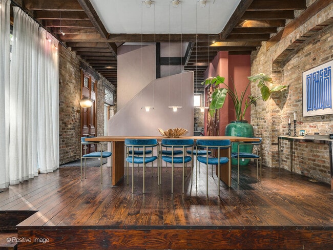 Building Photo - 844 W Altgeld St