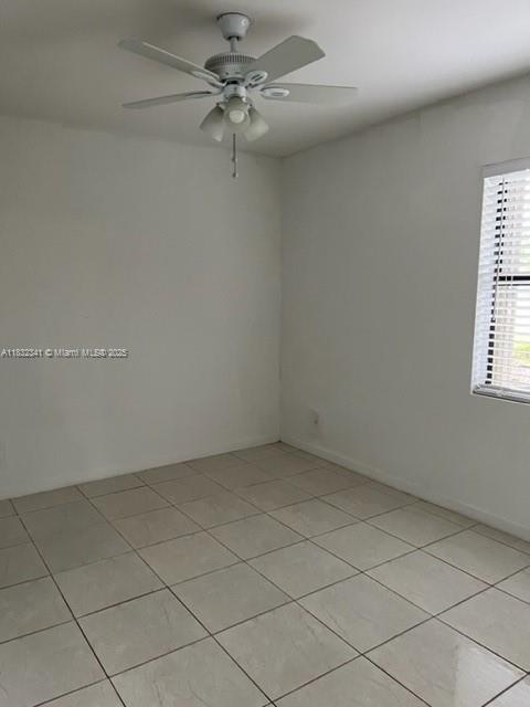 Building Photo - 9999 Summerbreeze Dr