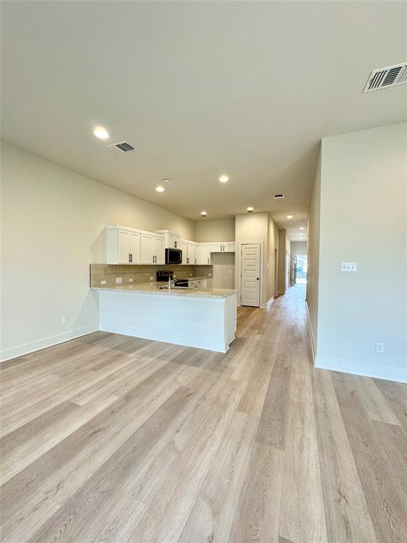 Building Photo - 104 Zayd Ct