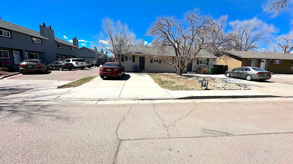 Primary Photo - 313 N Race St