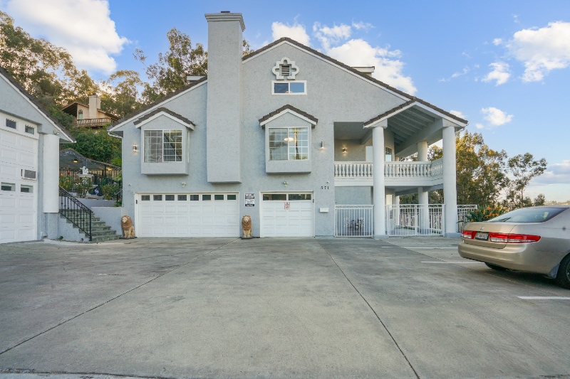 Primary Photo - 571 Tilling Way