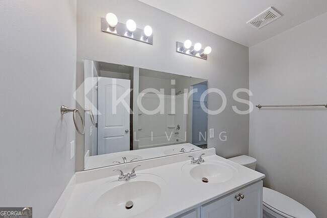 Building Photo - 138 Amber Mill Cir