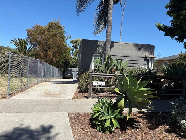 Building Photo - 1126 S Patton Ave