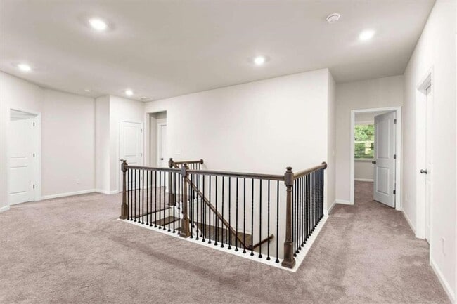 Building Photo - 3217 Hidden Valley Cir