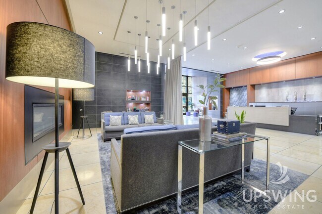 Building Photo - Gorgeous 2 Bedroom/2 Bathroom Condo for Rent at The 88 on the 17th Floor