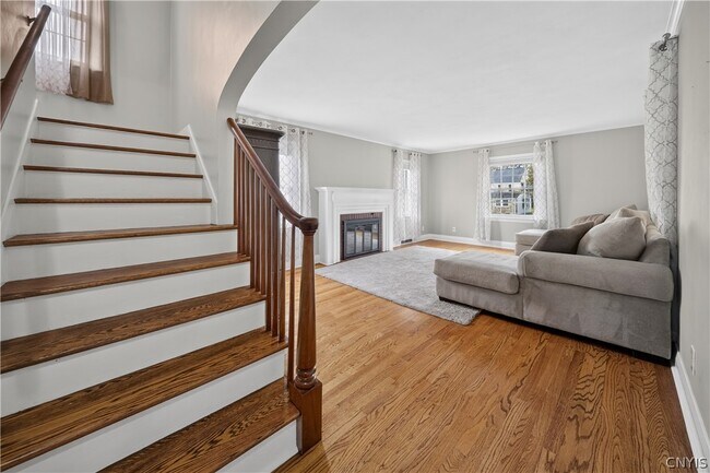 Building Photo - 103 Pelham Rd