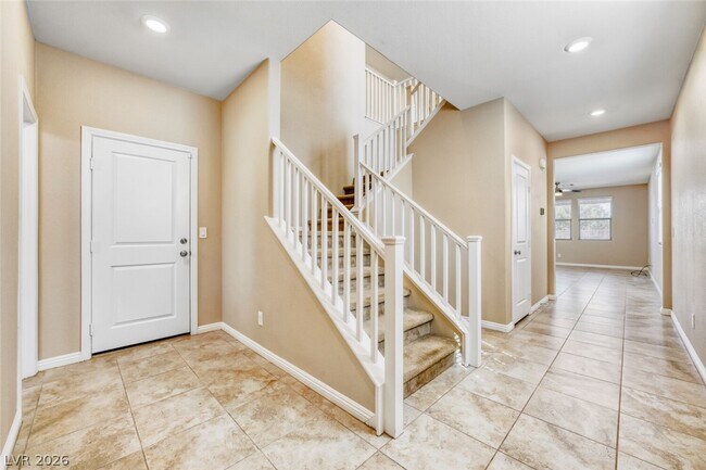 Building Photo - 824 Elmstone Pl