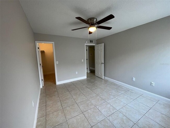 Building Photo - 2671 Oak Park Way