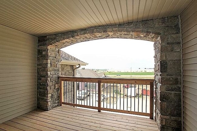 Building Photo - $1,285 | 2 Bedroom, 2 Bathroom Condo | Pet...