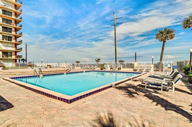 Building Photo - 3600 S Ocean Shore Blvd