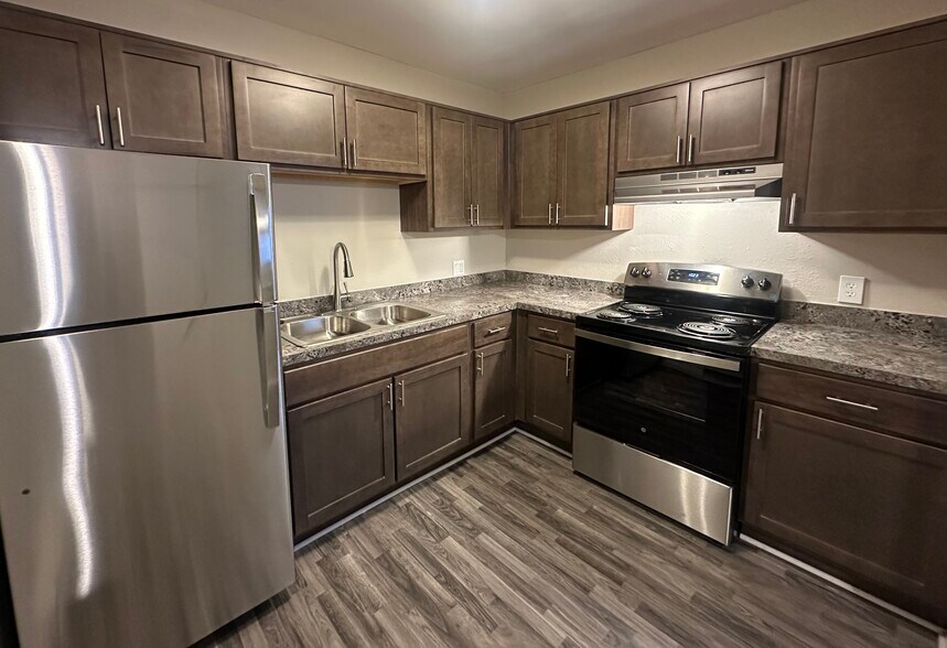 Primary Photo - Arlington South Apartments