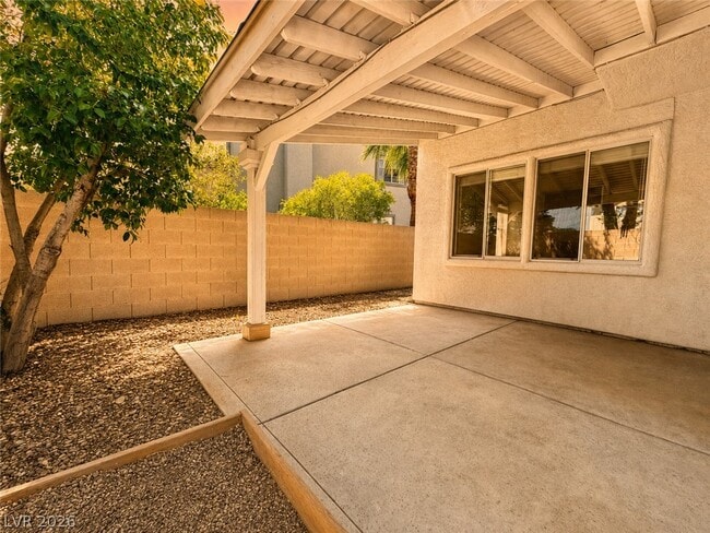 Building Photo - 1436 Country Hollow Dr