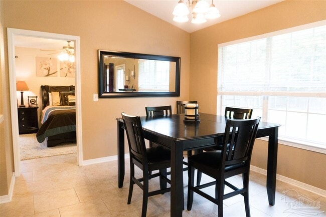Building Photo - 5341 English Oak Dr