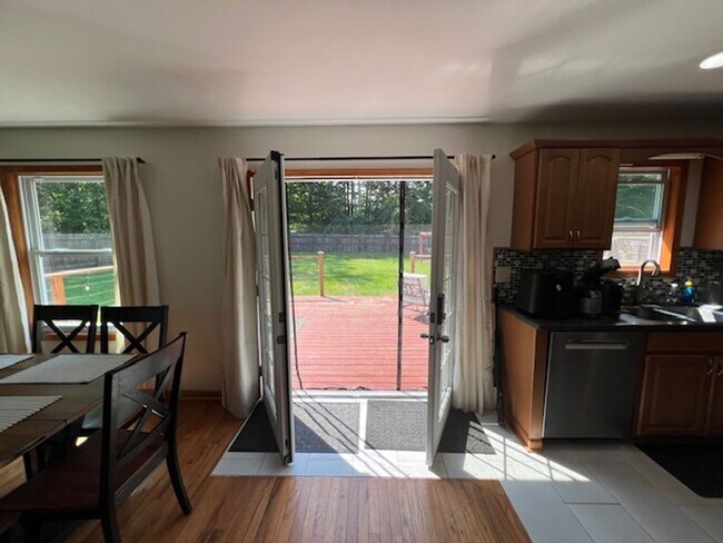 Building Photo - Beautiful Partially Furnished 3 Bed, 2 Bath House in Allegany NY!