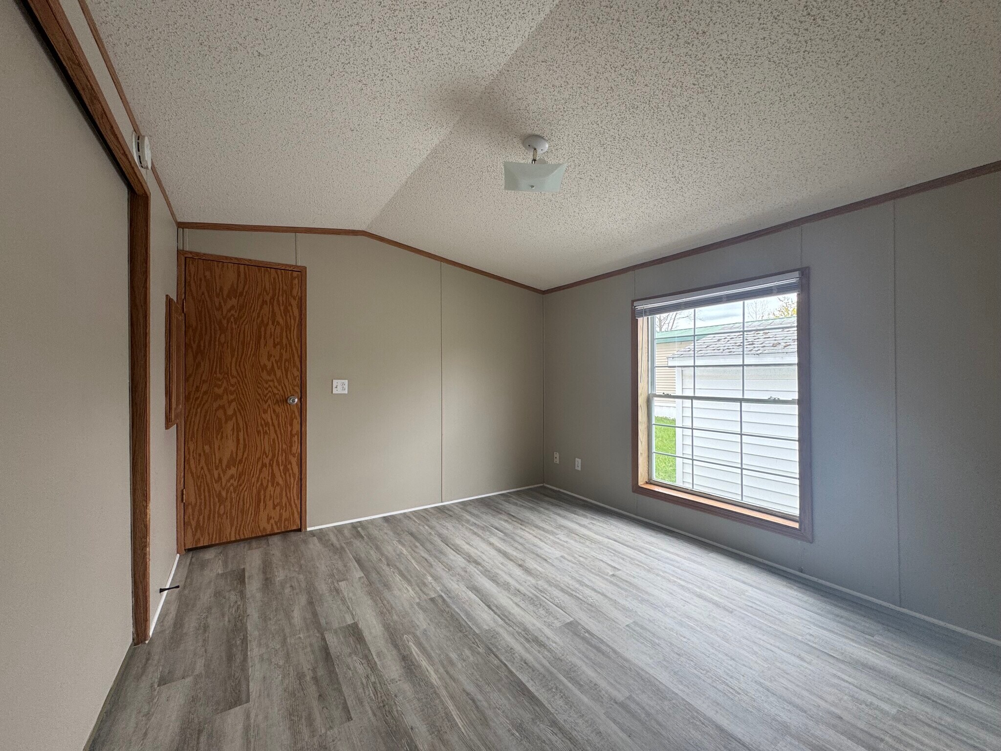 Building Photo - 4103 Lady Slipper Dr