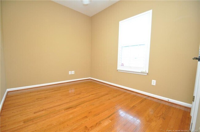 Building Photo - 248 N Honey Springs Ave