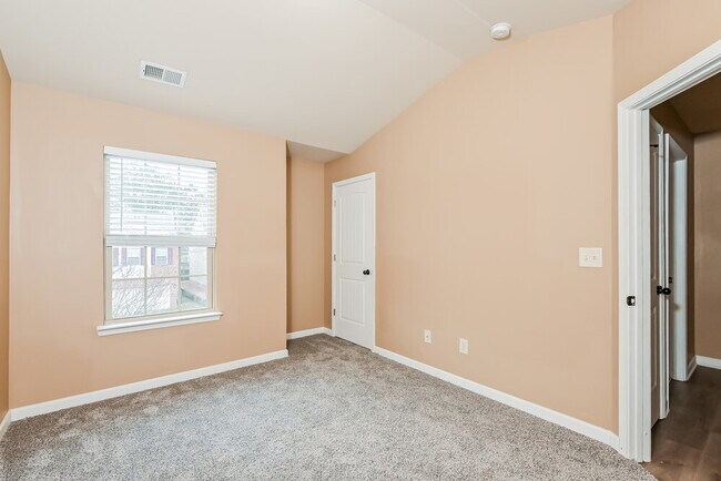 Building Photo - 2325 Morgan Farm Dr