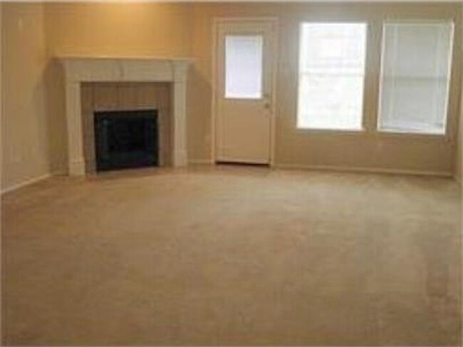 Building Photo - 4 Bedroom 1 story Duncanville ISD