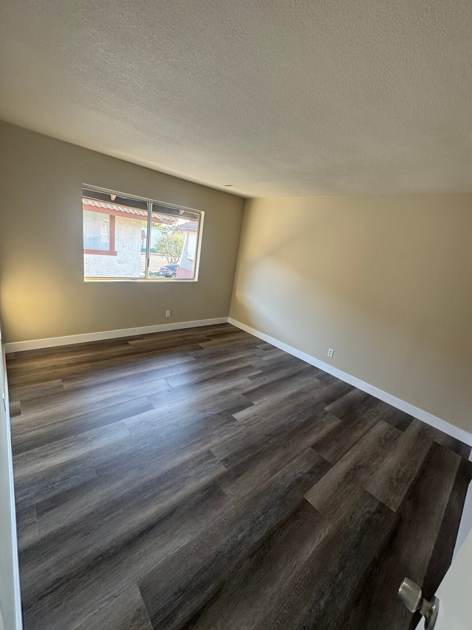 Building Photo - 2155 Canyon Dr