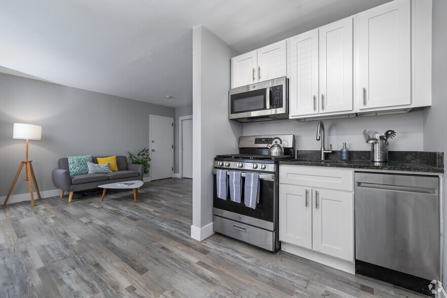 Renovated Studio | Kitchen - Lynn Apartments