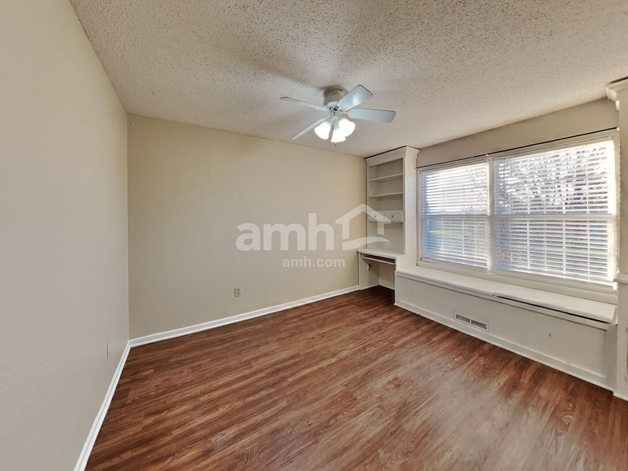 Building Photo - 7411 Cordova Dr