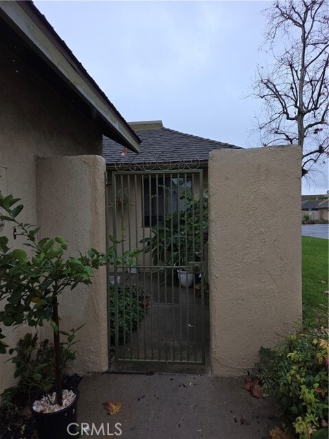 Building Photo - 570 Berry Wy