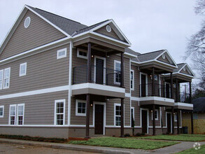 Building Photo - Townhome For Rent in Tuscaloosa!! Availabl...