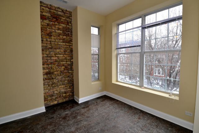 Building Photo - 1740 W Huron St