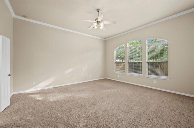 Building Photo - 10907 Lombardia Ct