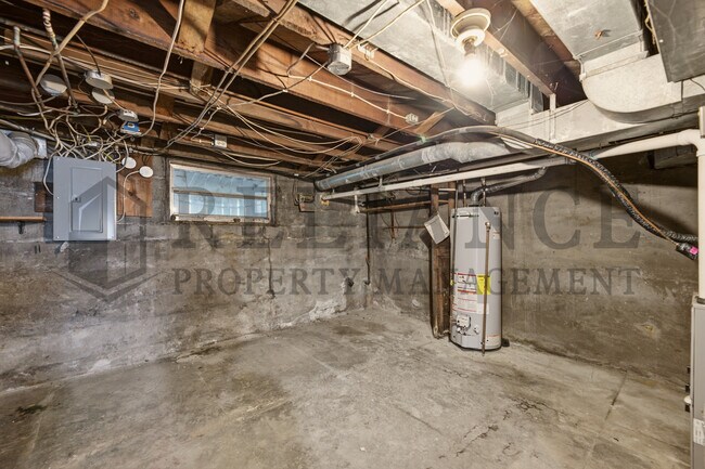 Building Photo - 111 N Clifton Ave