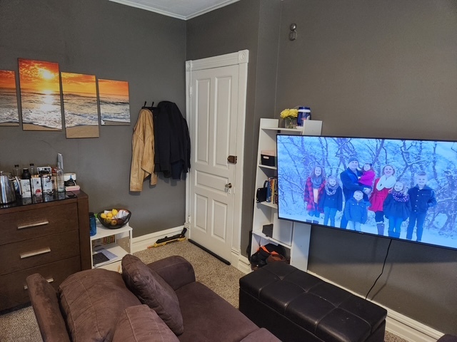 Living room - 327 E Market St