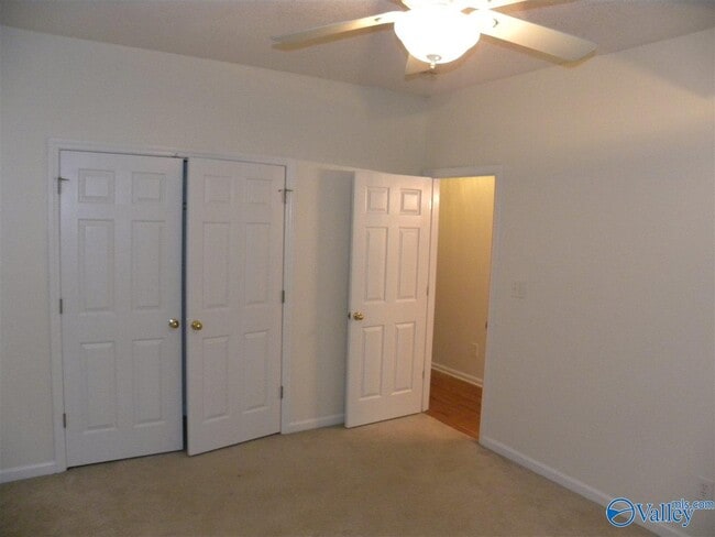 Building Photo - 104 Nobleton Ln NW