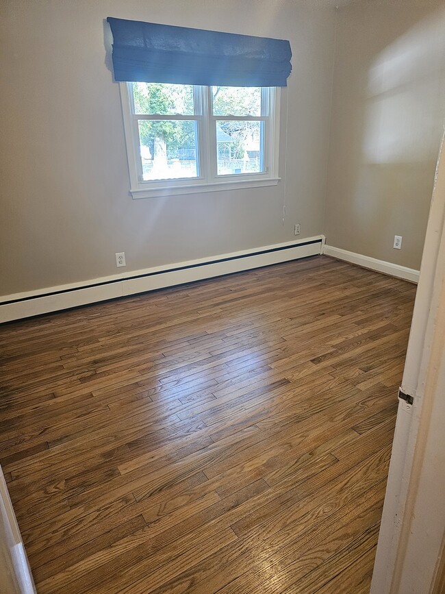 Bedroom 2 - 612 Sudbrook Rd