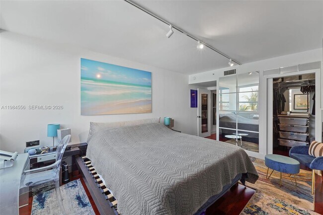 Building Photo - 650 West Ave