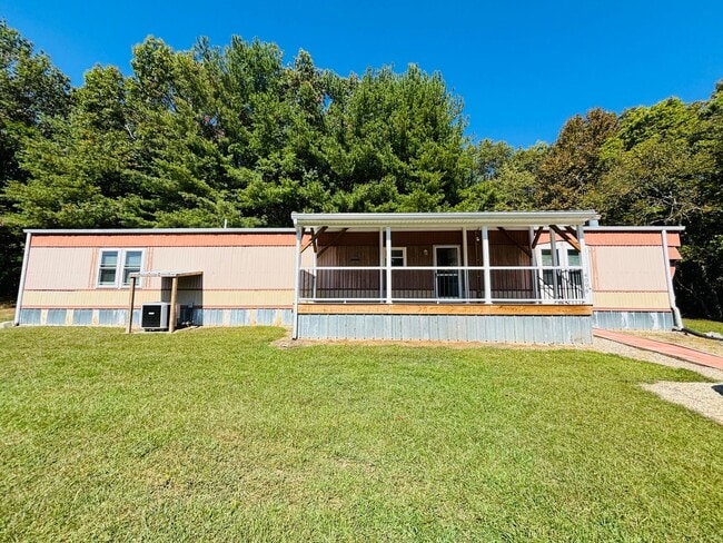 Building Photo - 4098 Pandapas Pond Rd