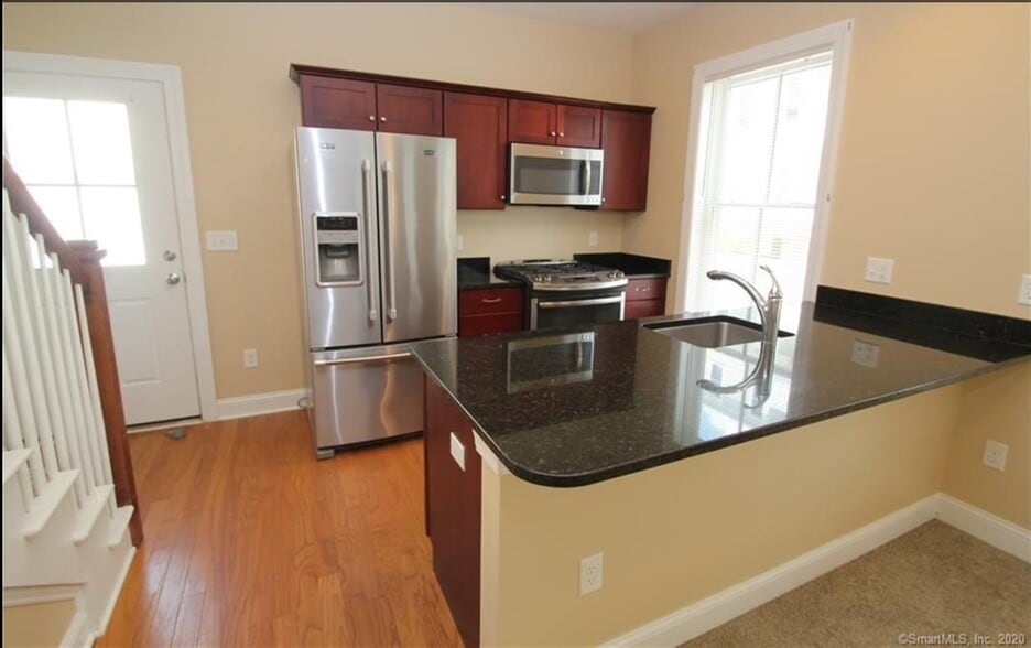 Building Photo - 1 Sherwood St