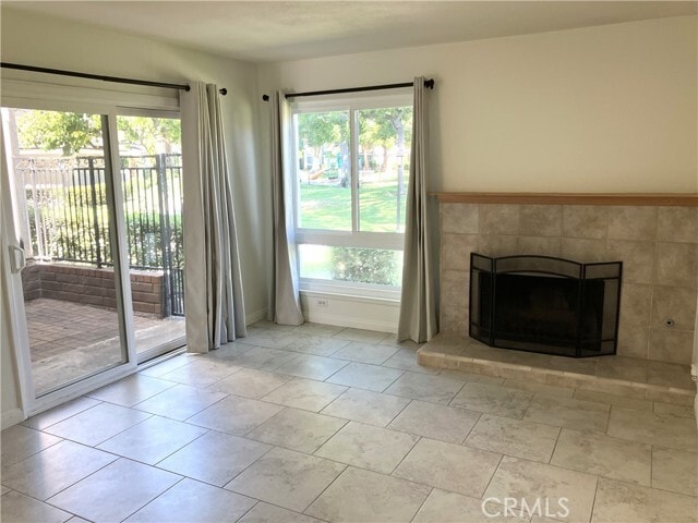 Building Photo - 5135 Hampton Ct