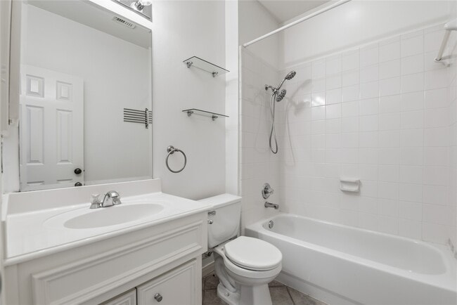 Building Photo - 1314 W Webster St