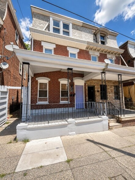 Building Photo - 1515 Arrott St