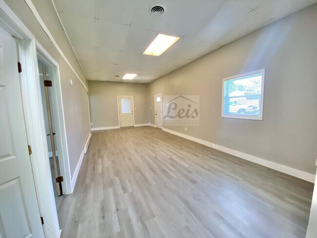 Building Photo - 119 Tillman Ave