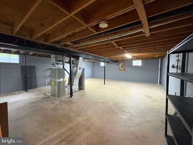 Building Photo - 5301 New Church Ct