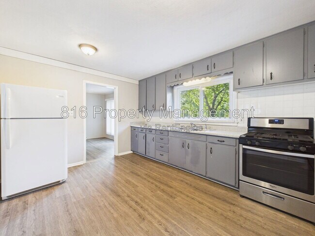 Building Photo - 8250 Webster Ave